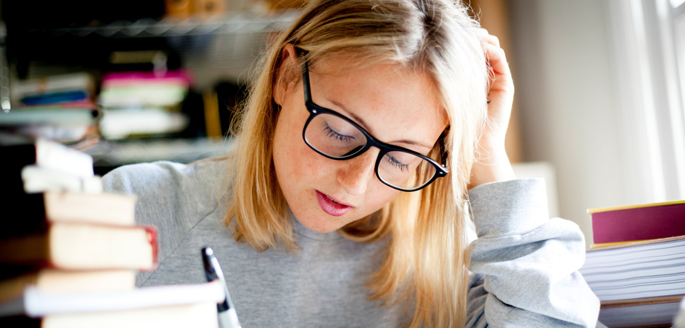 girl studying