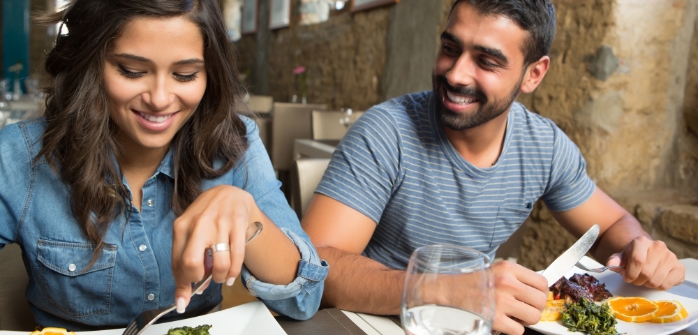 Planning a Vacation: How to Save Money on Meals