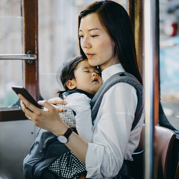 Power Moms: How Executive Mothers Navigate Work and Life